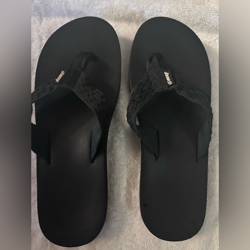 Reef Black Men’s Size 10, Dime Sandals, used
